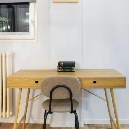 Splendid Historical Smarald 2 Bedroom Old Town Бухарест