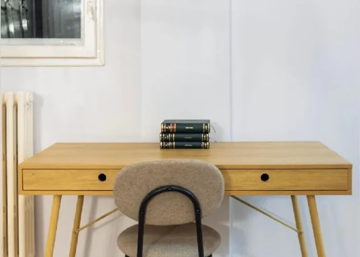 Splendid Historical Smarald 2 Bedroom Old Town Bukarest