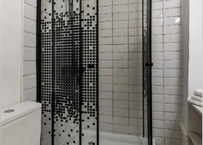 Splendid Historical Smarald 2 Bedroom Old Town * Bukarest