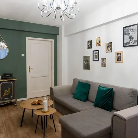Splendid Historical Smarald 2 Bedroom Old Town * Bukareszt