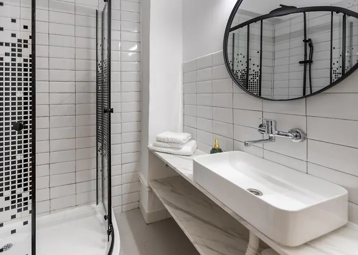 Appartement Splendid Historical Smarald 2 Bedroom Old Town Bucarest
